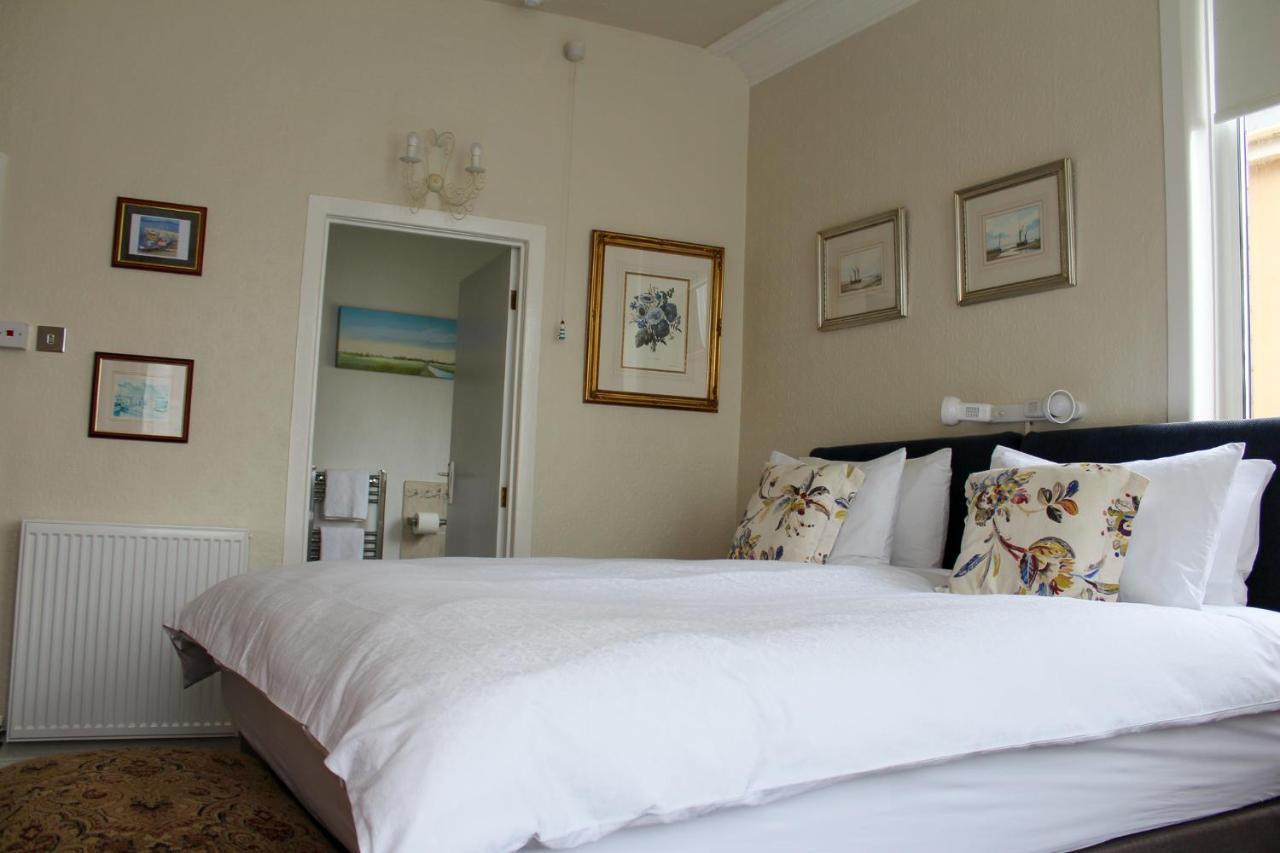 Bed and Breakfast The Gaydon Lytham St Annes Exterior foto