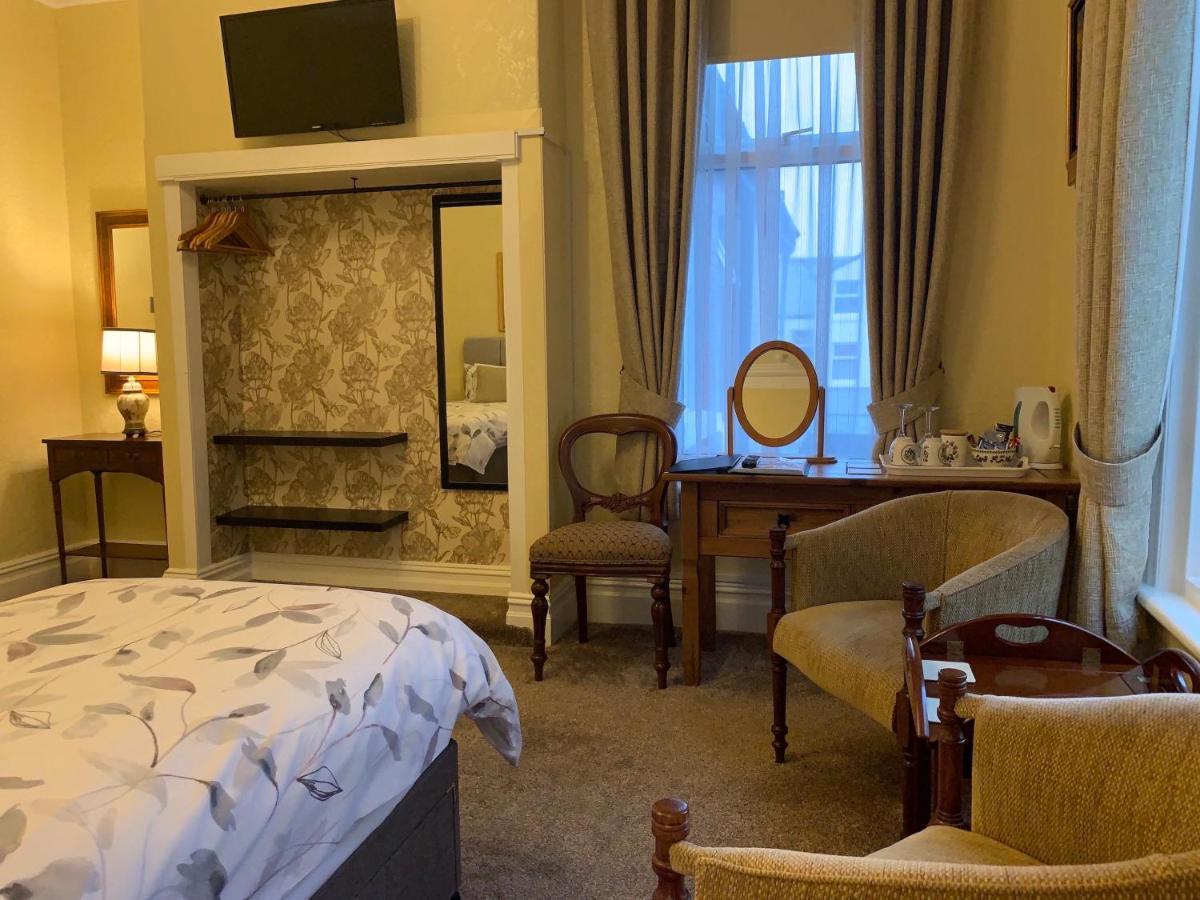 Bed and Breakfast The Gaydon Lytham St Annes Exterior foto